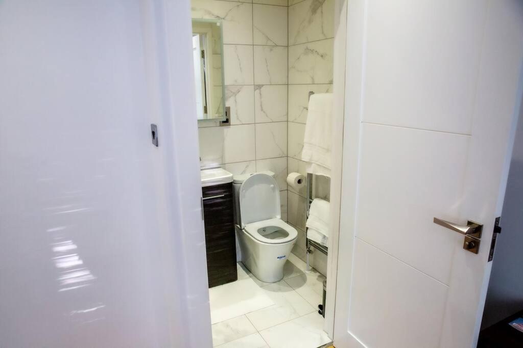 Airy, 3 Bedrooms, Ensuite , Central London Flat Εξωτερικό φωτογραφία